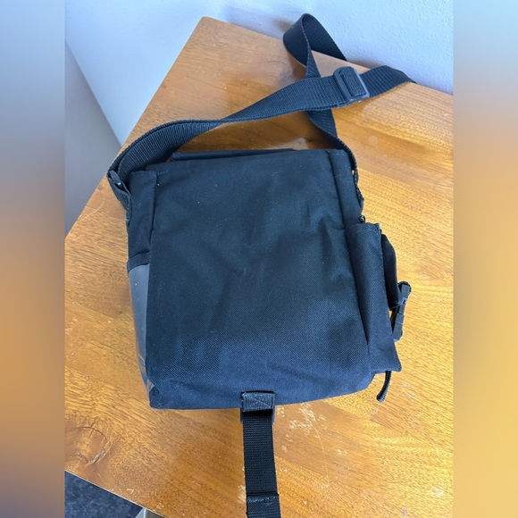 Dickies black canvas shoulder / messenger bag - Picture 2 of 8